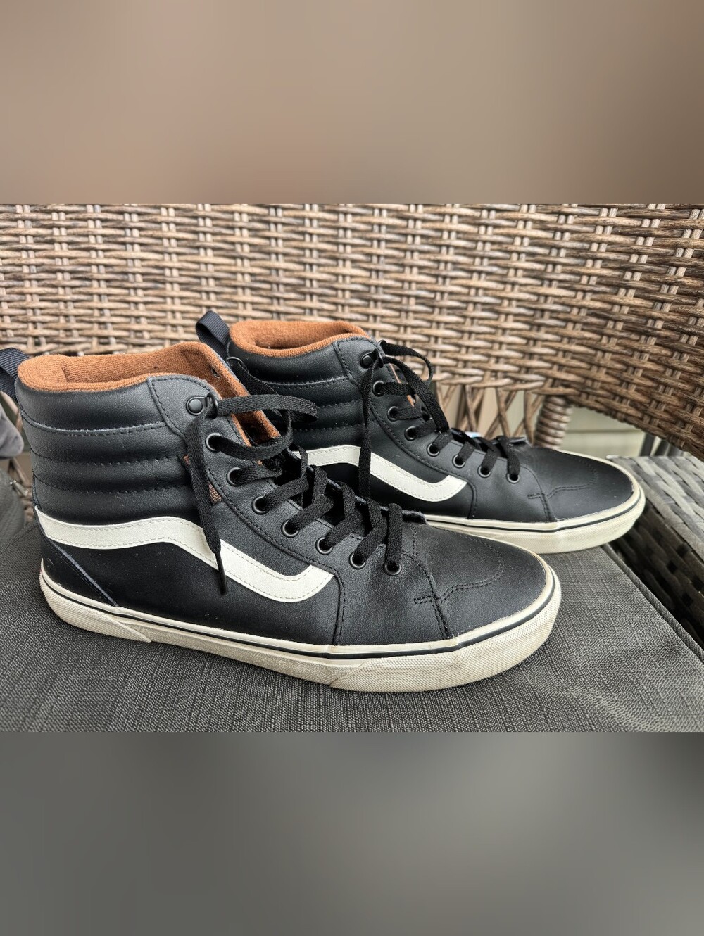 Vans Sk8-Hi MTE Leather Fleece Lined Winter High Top Sneakers Mens 12 Black